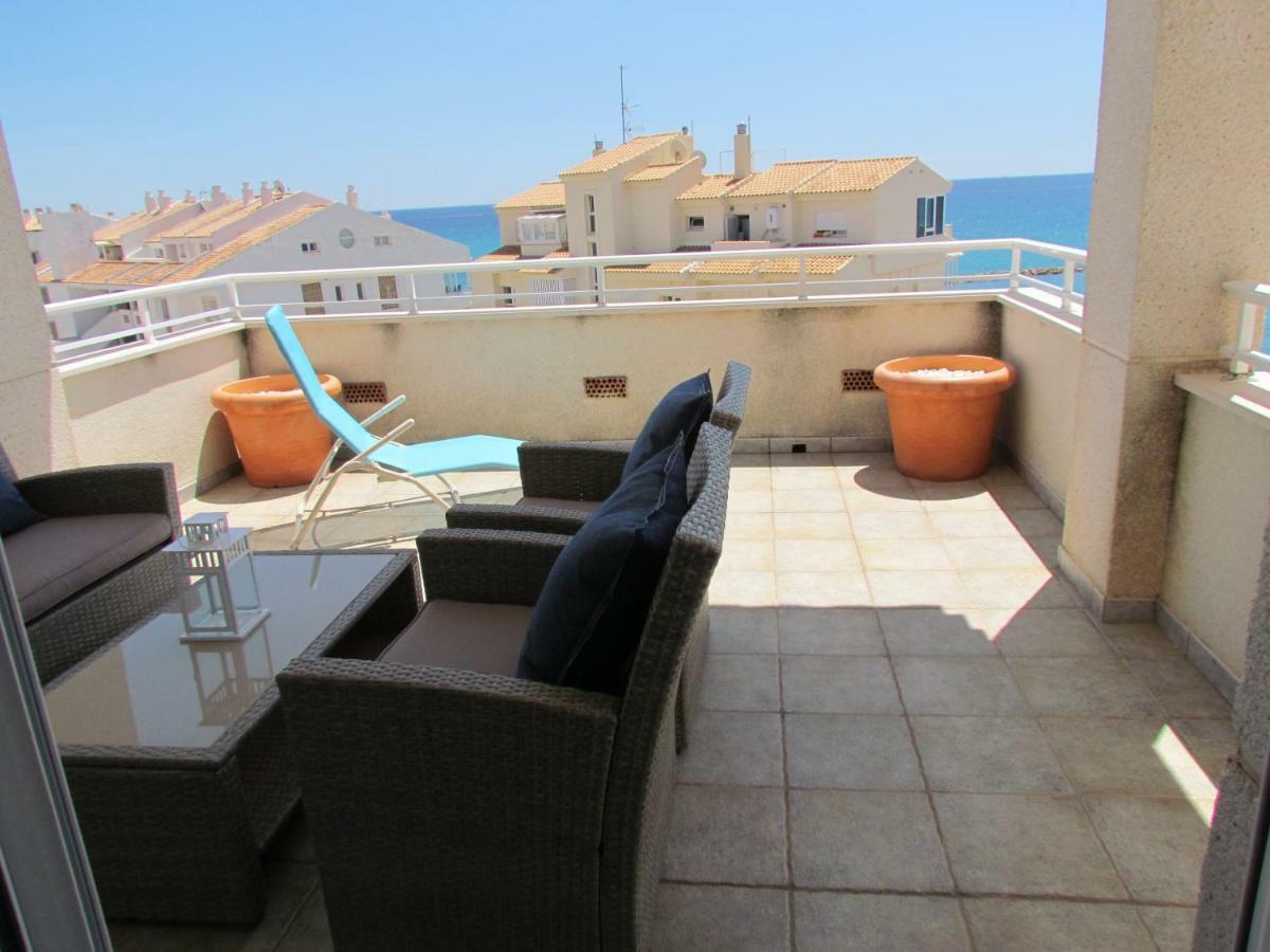 Beach Front Line Penthouse In Алтеа Екстер'єр фото